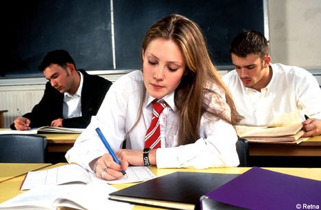 schoolDM0209_468x306